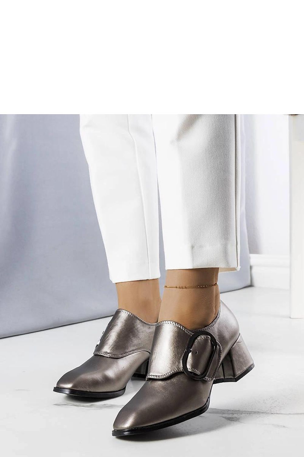  Pantofi cu toc simplu model 208022 Solea 