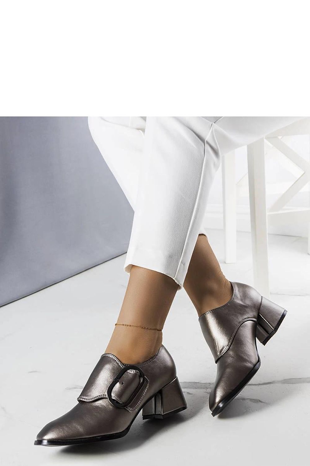  Pantofi cu toc simplu model 208022 Solea 