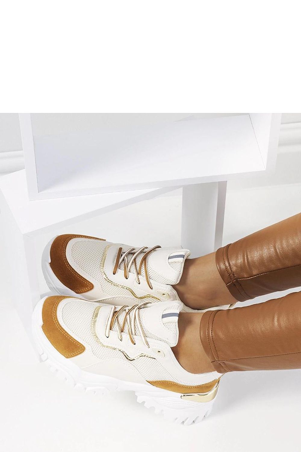  Tenişi model 208049 Solea 