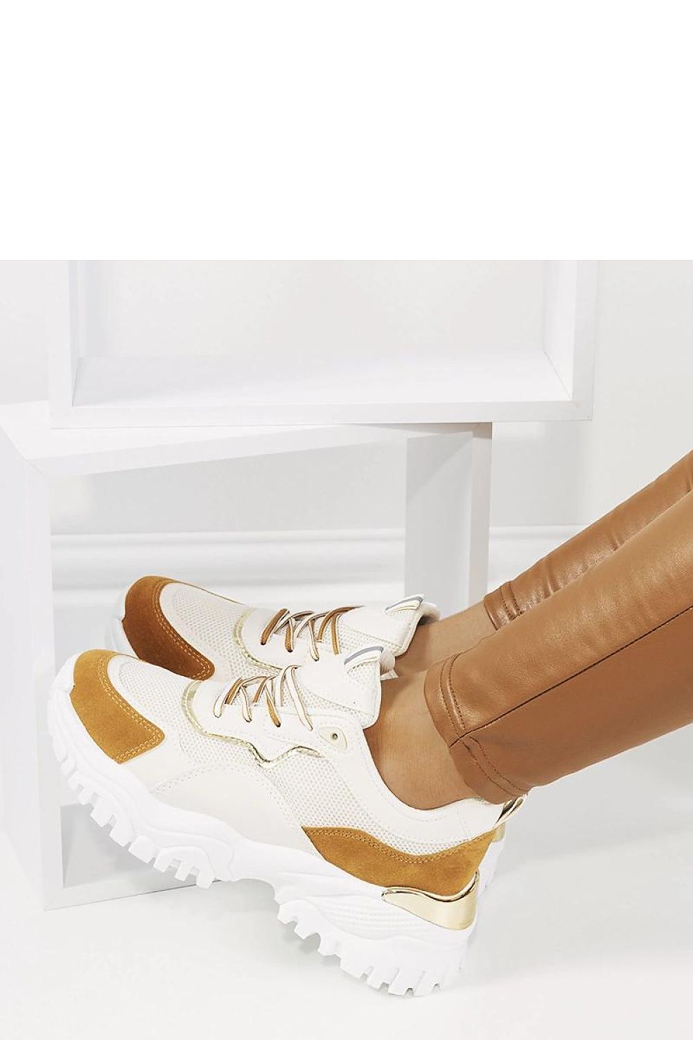  Tenişi model 208049 Solea 