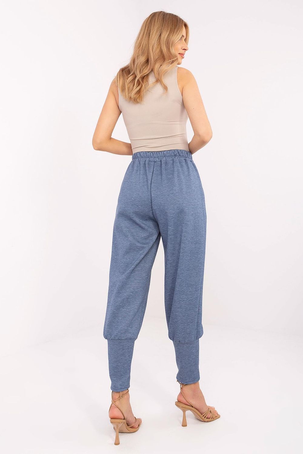  Pantaloni de trening model 208159 Italy Moda 