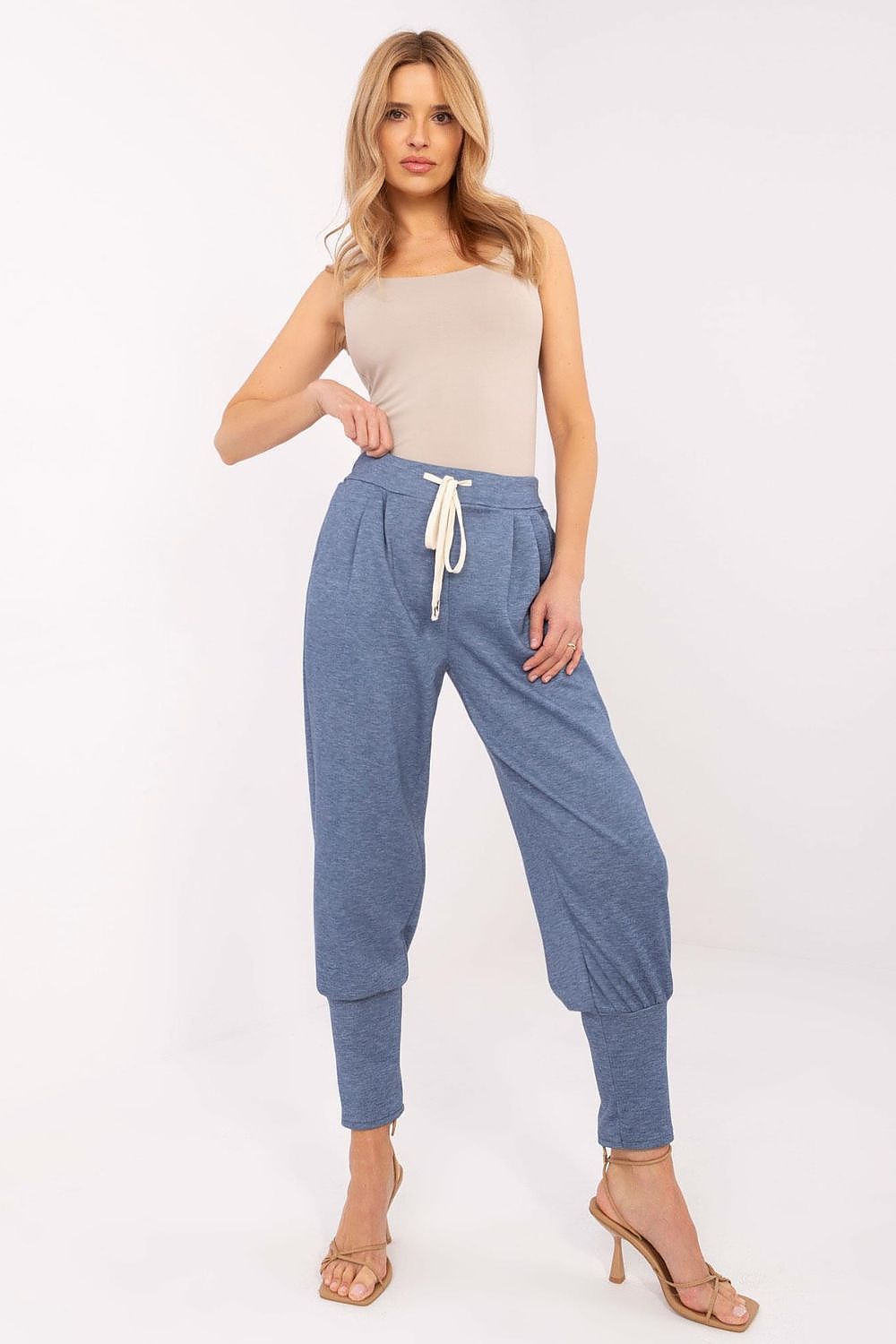  Pantaloni de trening model 208159 Italy Moda 