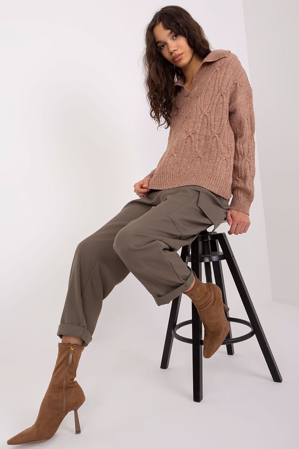  Pulover model 208287 AT 