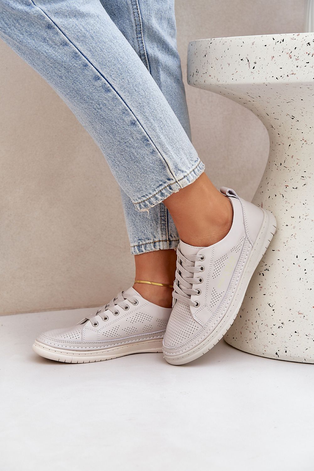  Tenişi model 208321 Step in style 