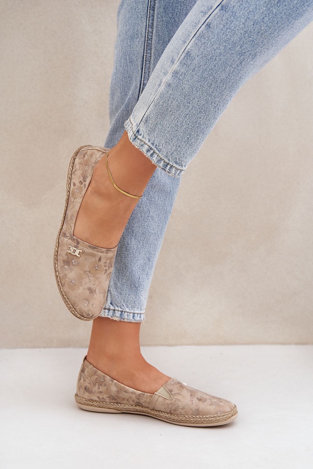  Espadrile model 208322 Step in style 