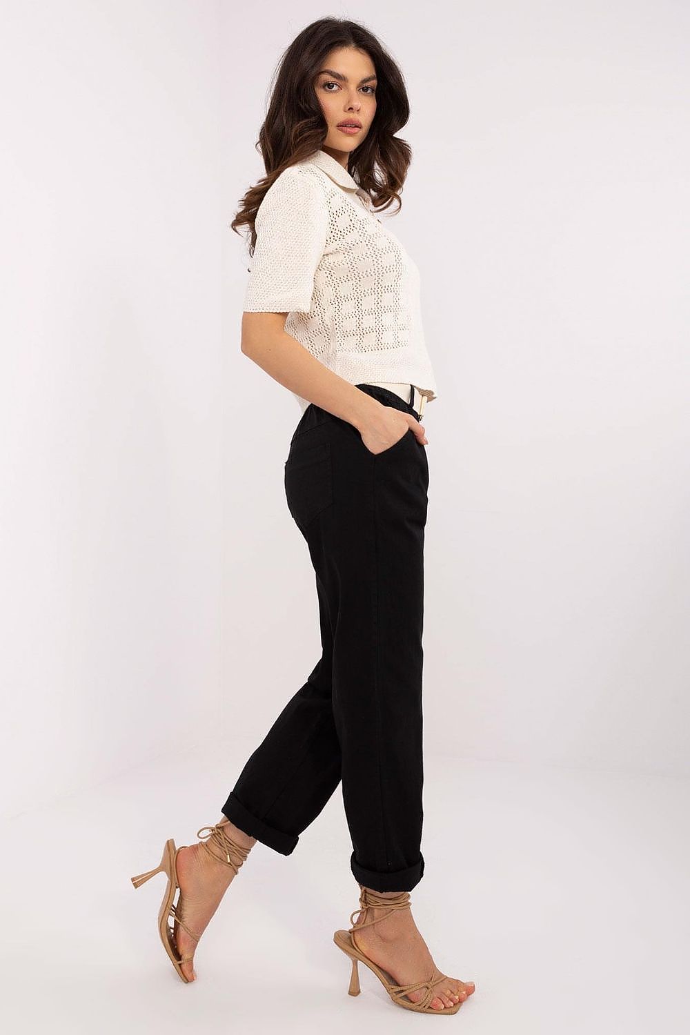  Pantaloni de damă model 208689 Italy Moda 