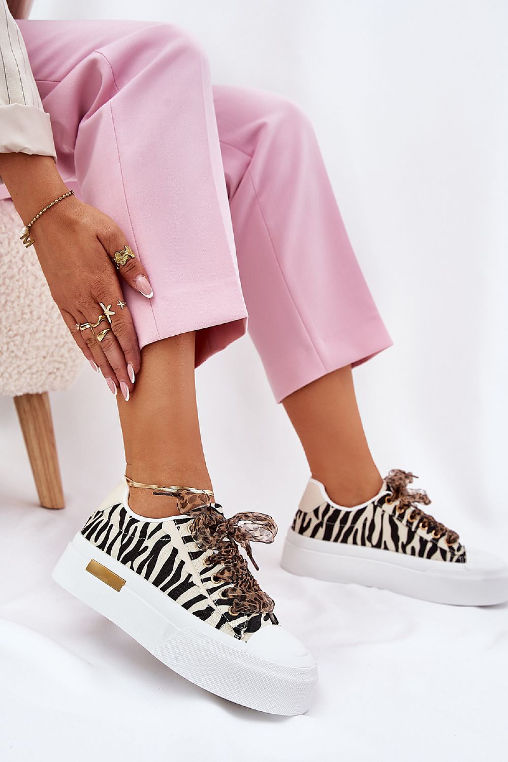 Tenişi model 209814 Step in style 