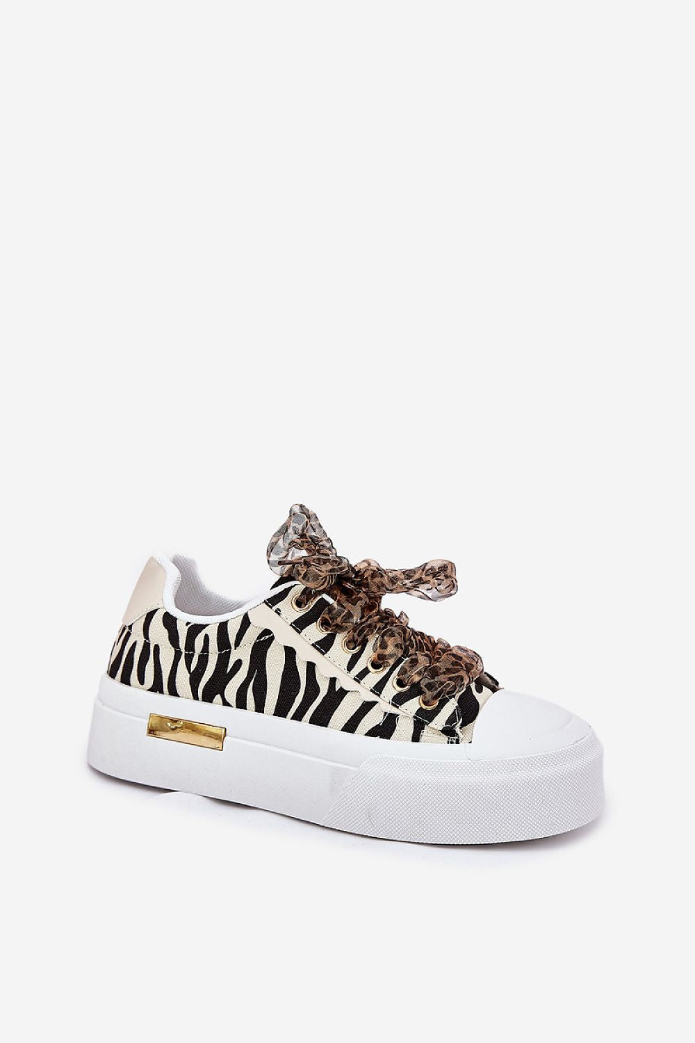  Tenişi model 209814 Step in style 