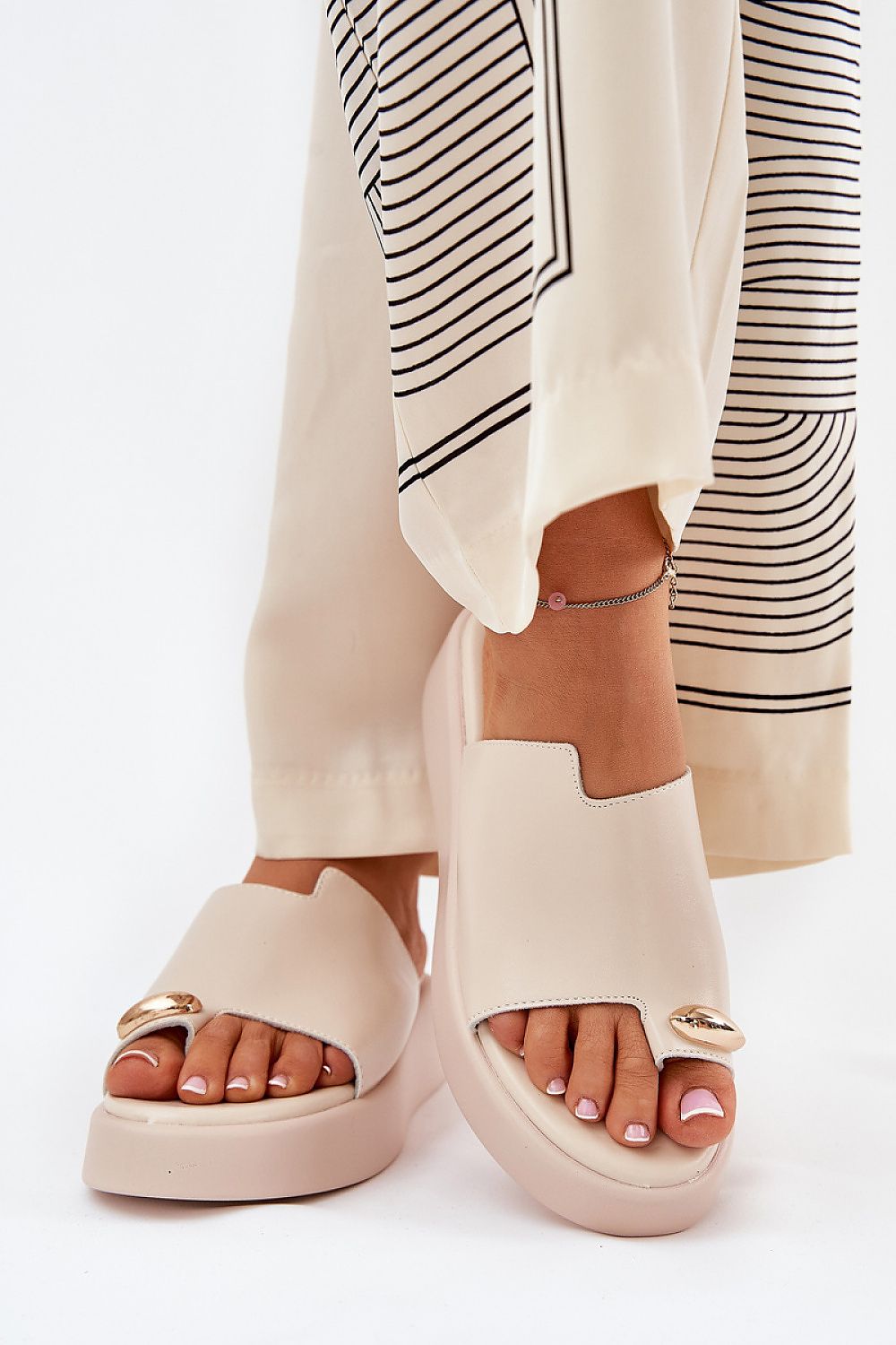  Sandale cu talpă tip pană model 209952 Step in style 