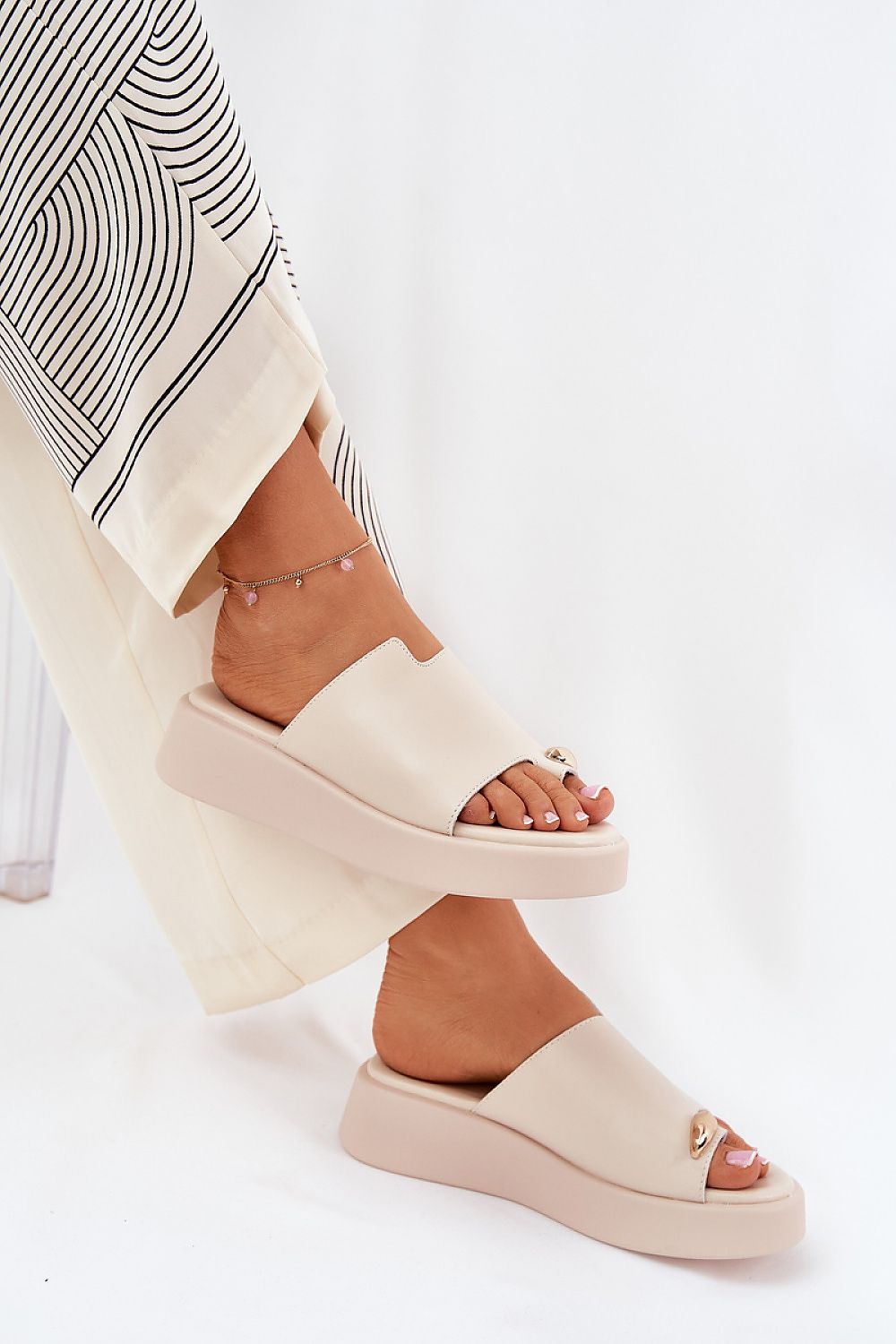  Sandale cu talpă tip pană model 209952 Step in style 