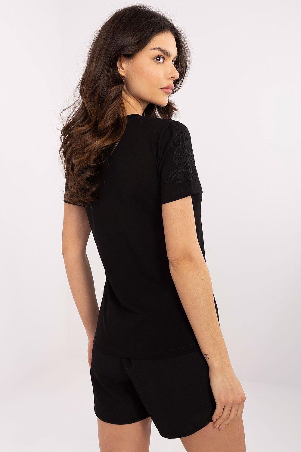 Tricou model 210660 Relevance 
