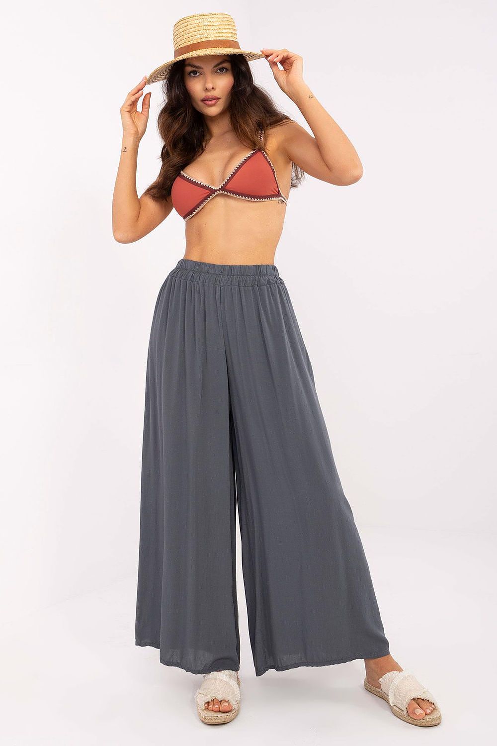  Pantaloni de damă model 210677 Och Bella 
