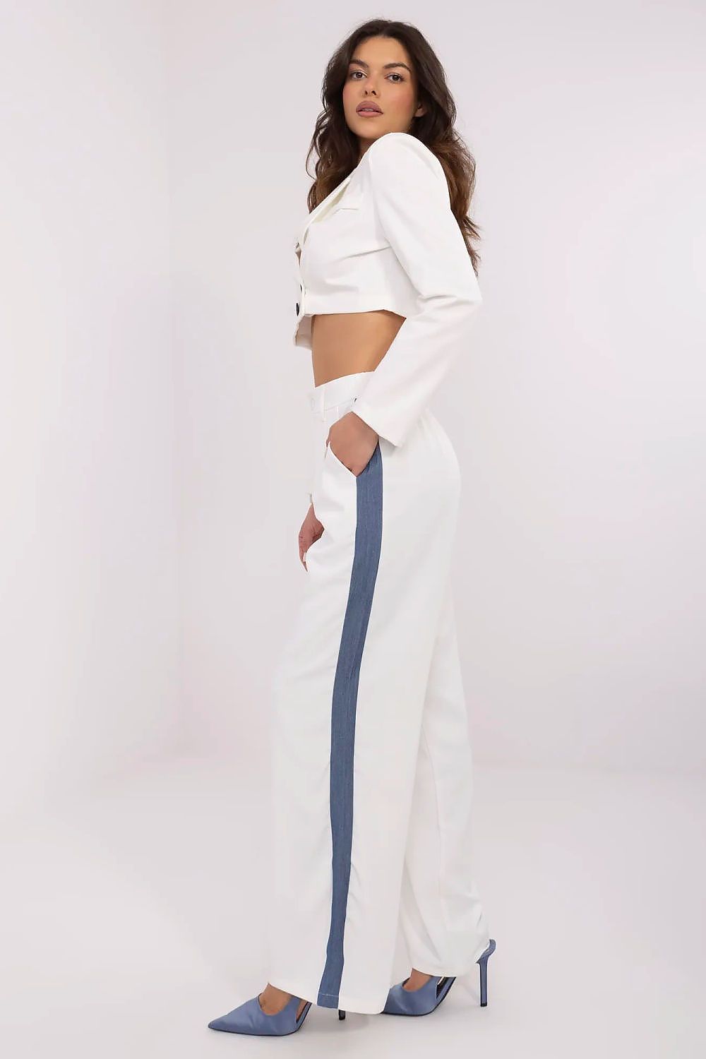  Pantaloni de damă model 211179 NM 
