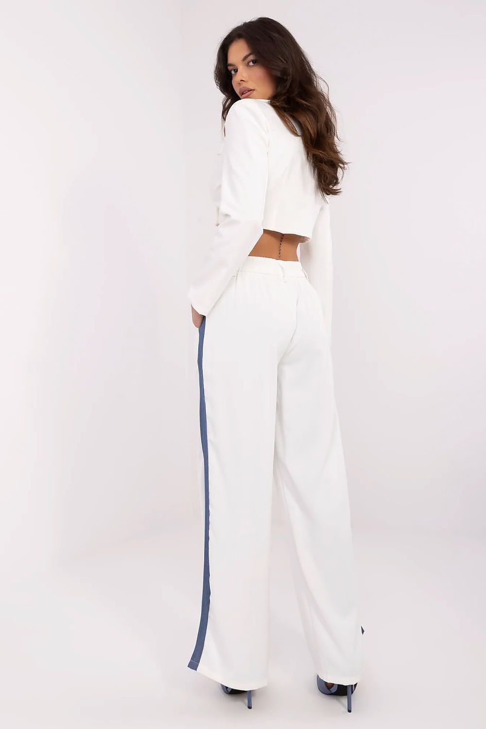  Pantaloni de damă model 211179 NM 
