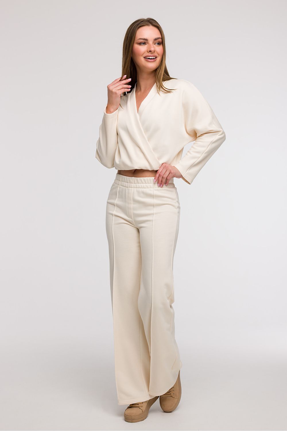  Pantaloni de trening model 211508 BeWear 