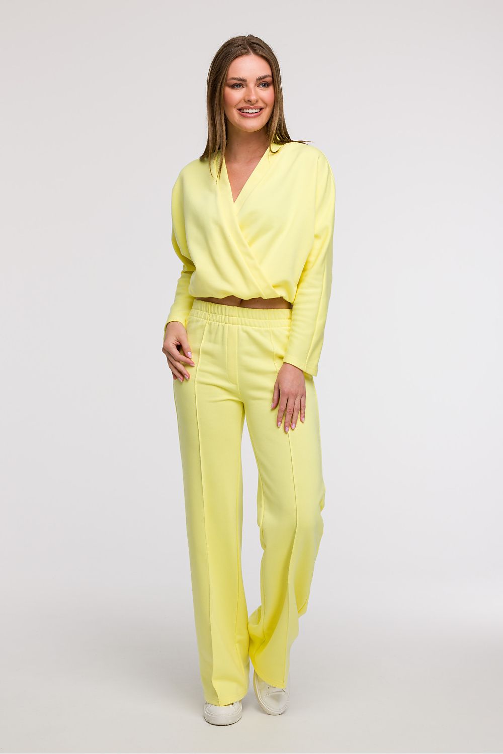  Pantaloni de trening model 211512 BeWear 