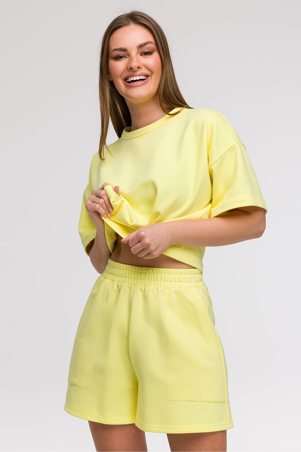  Pantaloni scurţi model 211517 BeWear 