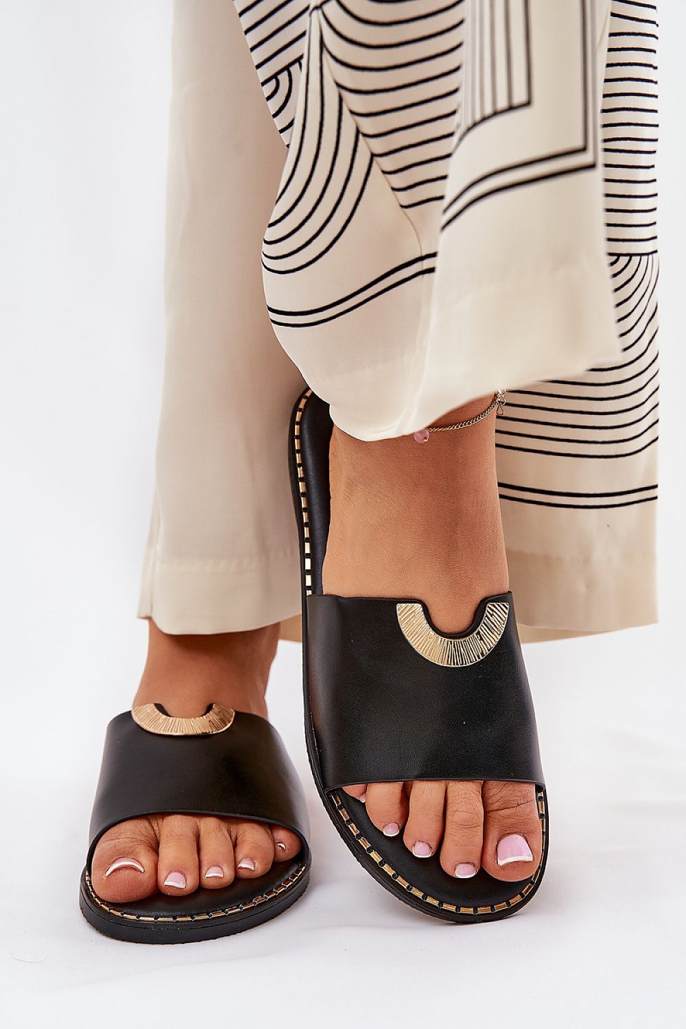  Şlapi model 211707 Step in style 