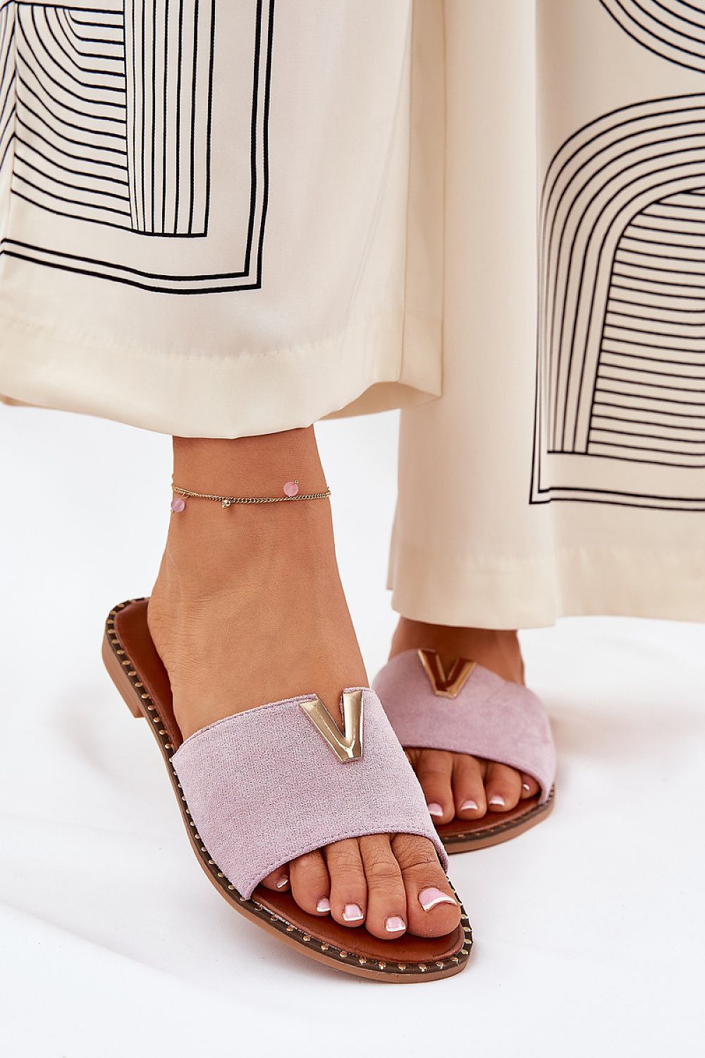  Şlapi model 211709 Step in style 