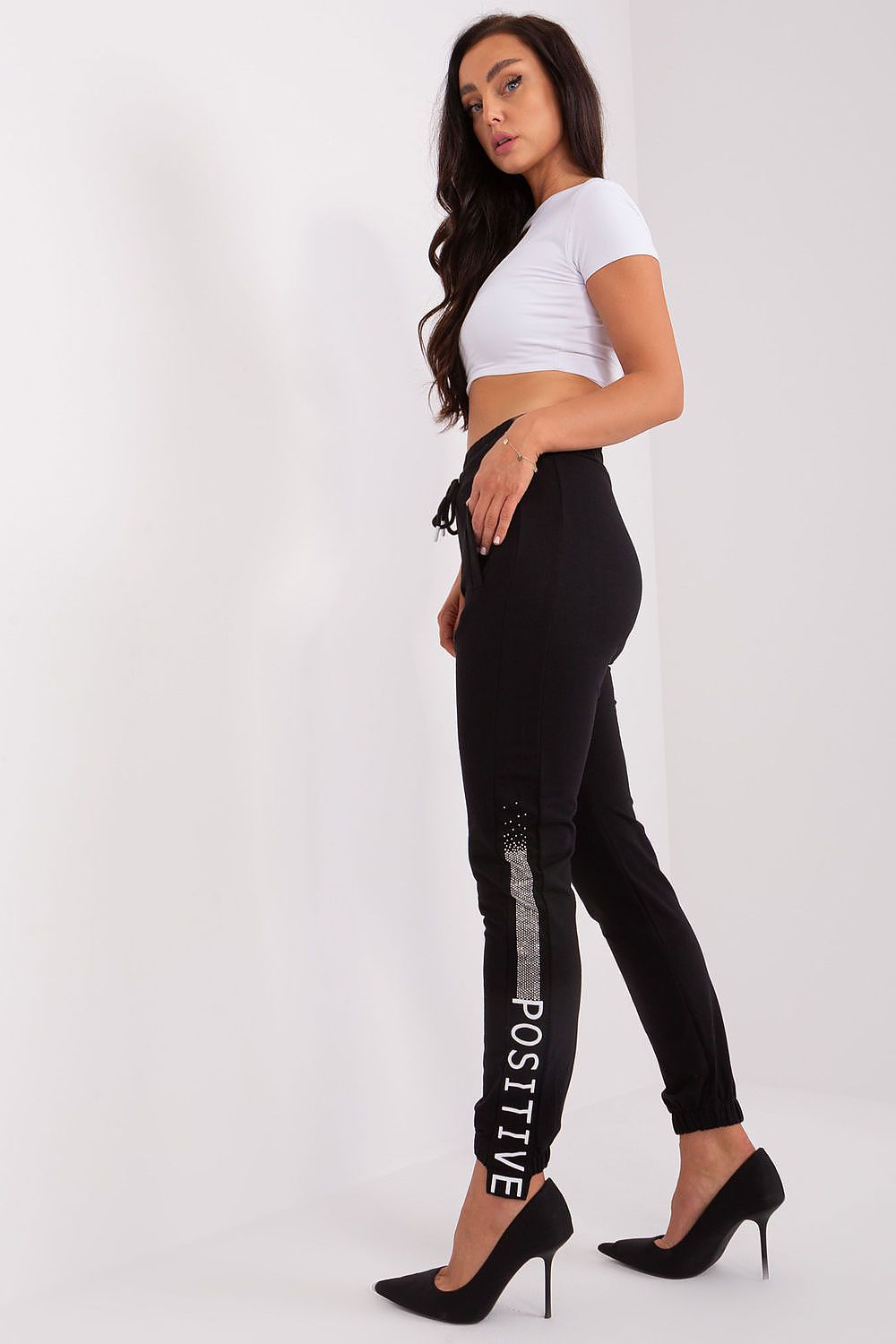  Pantaloni de trening model 211745 Relevance 