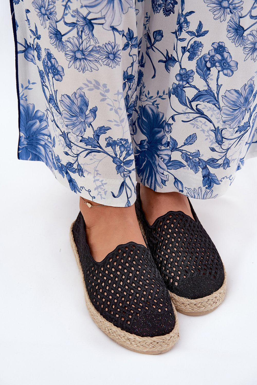 Espadrile model 211852 Step in style 