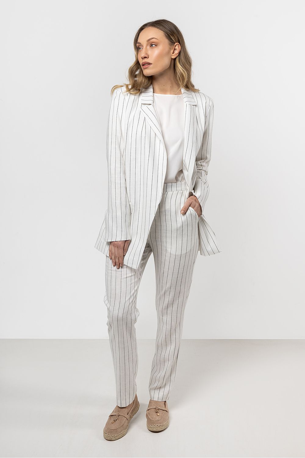  Pantaloni de damă model 212251 awama 