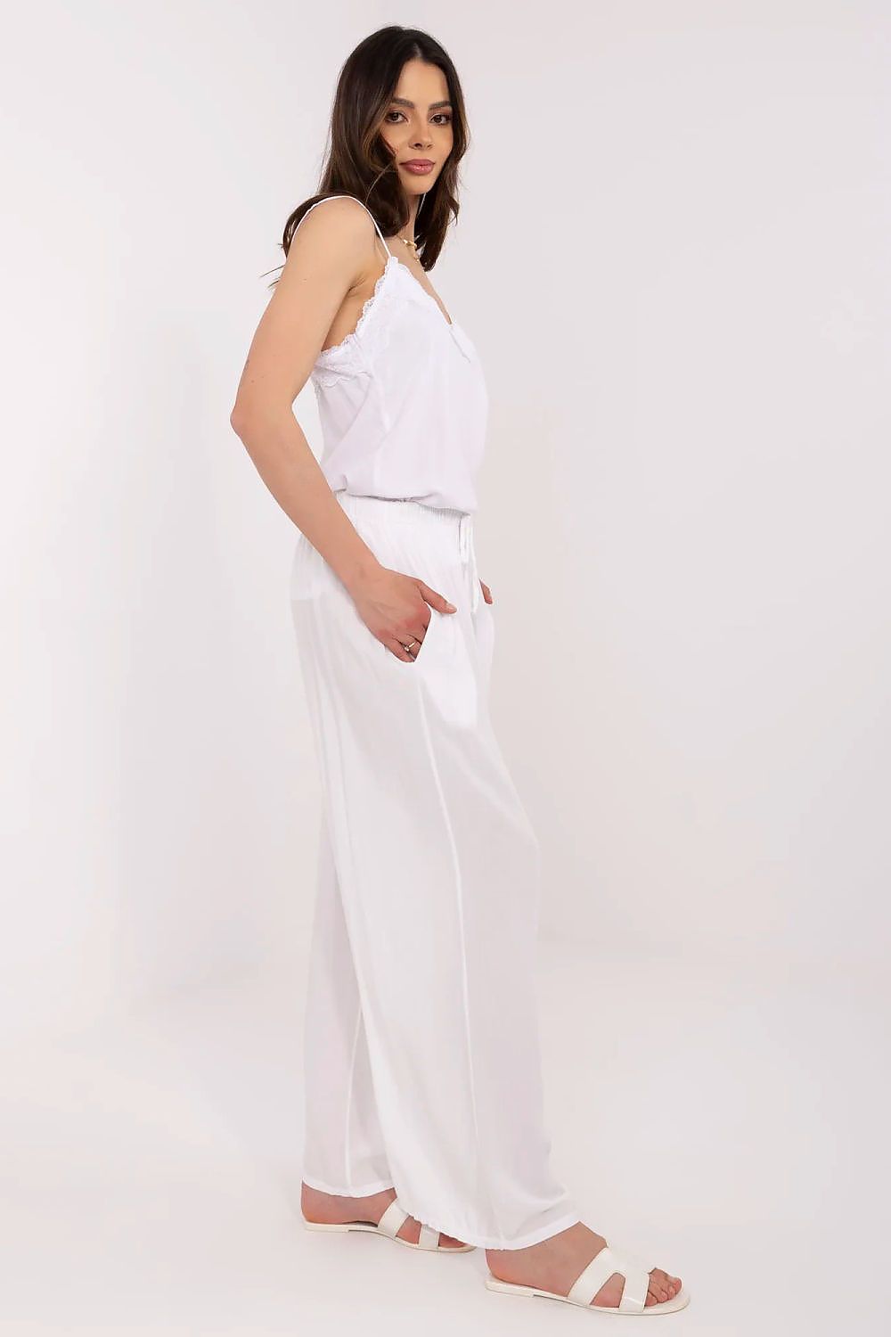  Pantaloni de damă model 212284 Italy Moda 