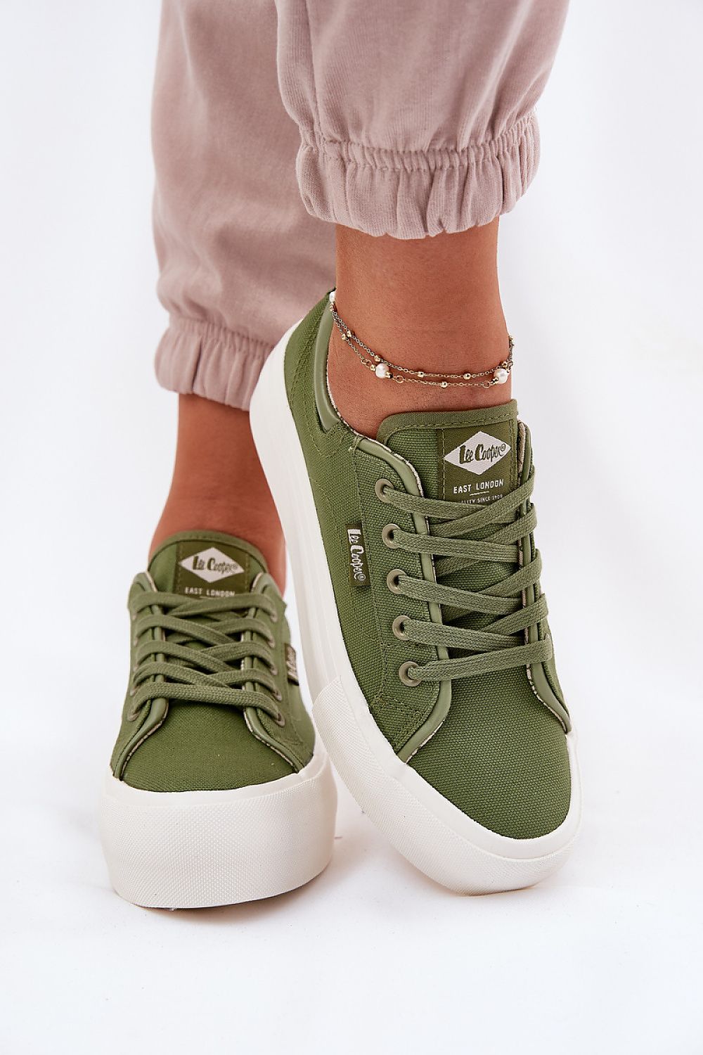  Tenişi model 212618 Step in style 
