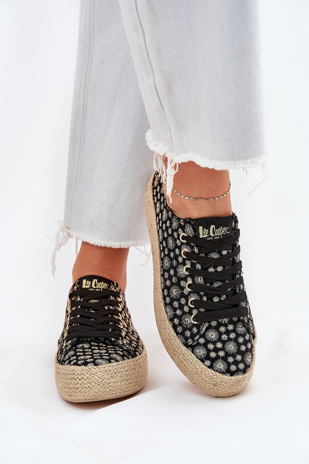  Tenişi model 212619 Step in style 