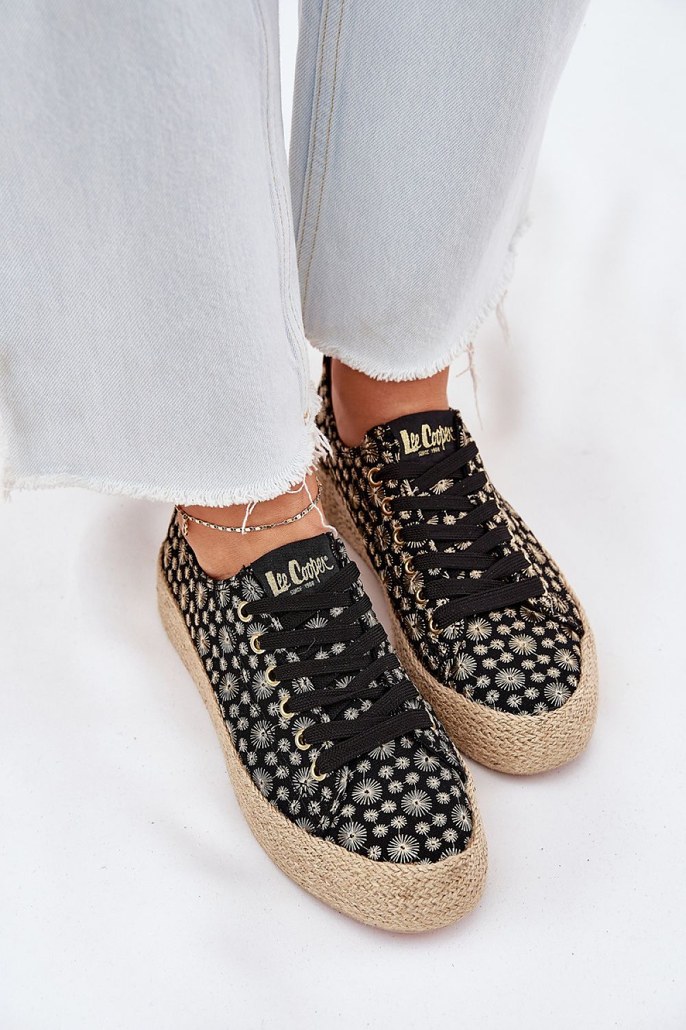  Tenişi model 212619 Step in style 