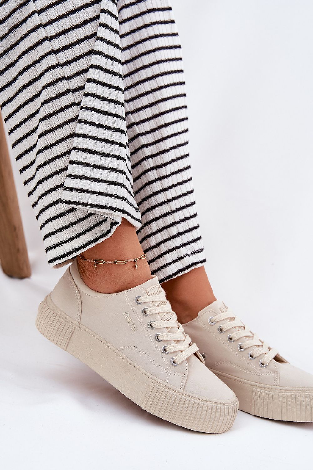  Adidași cu platformă model 212723 Step in style 