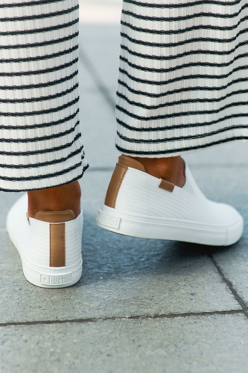  Tenişi model 212725 Step in style 