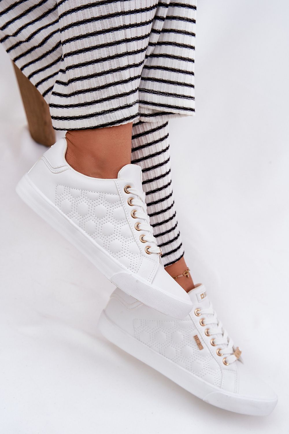  Tenişi model 212727 Step in style 