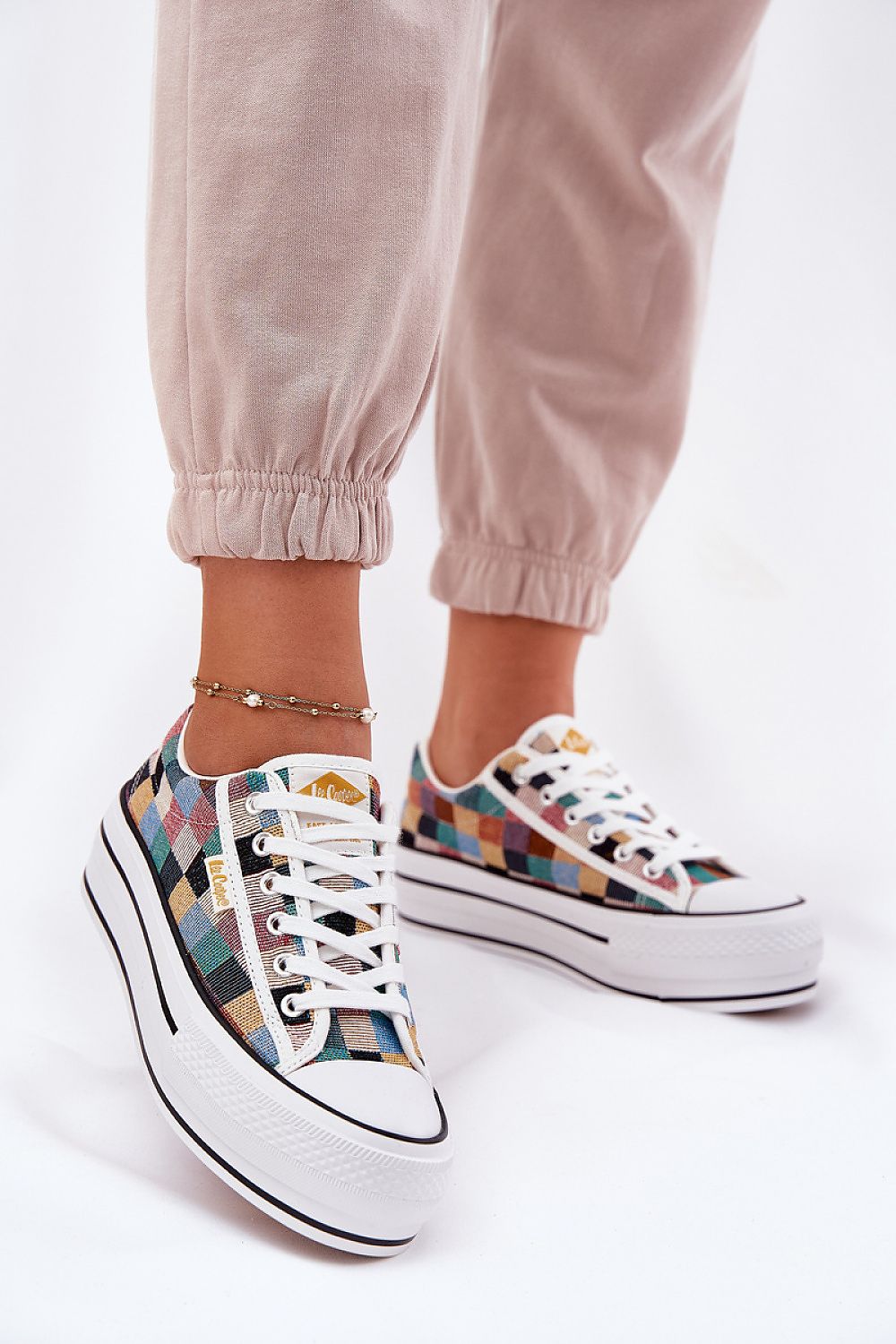  Adidași cu platformă model 212731 Step in style 