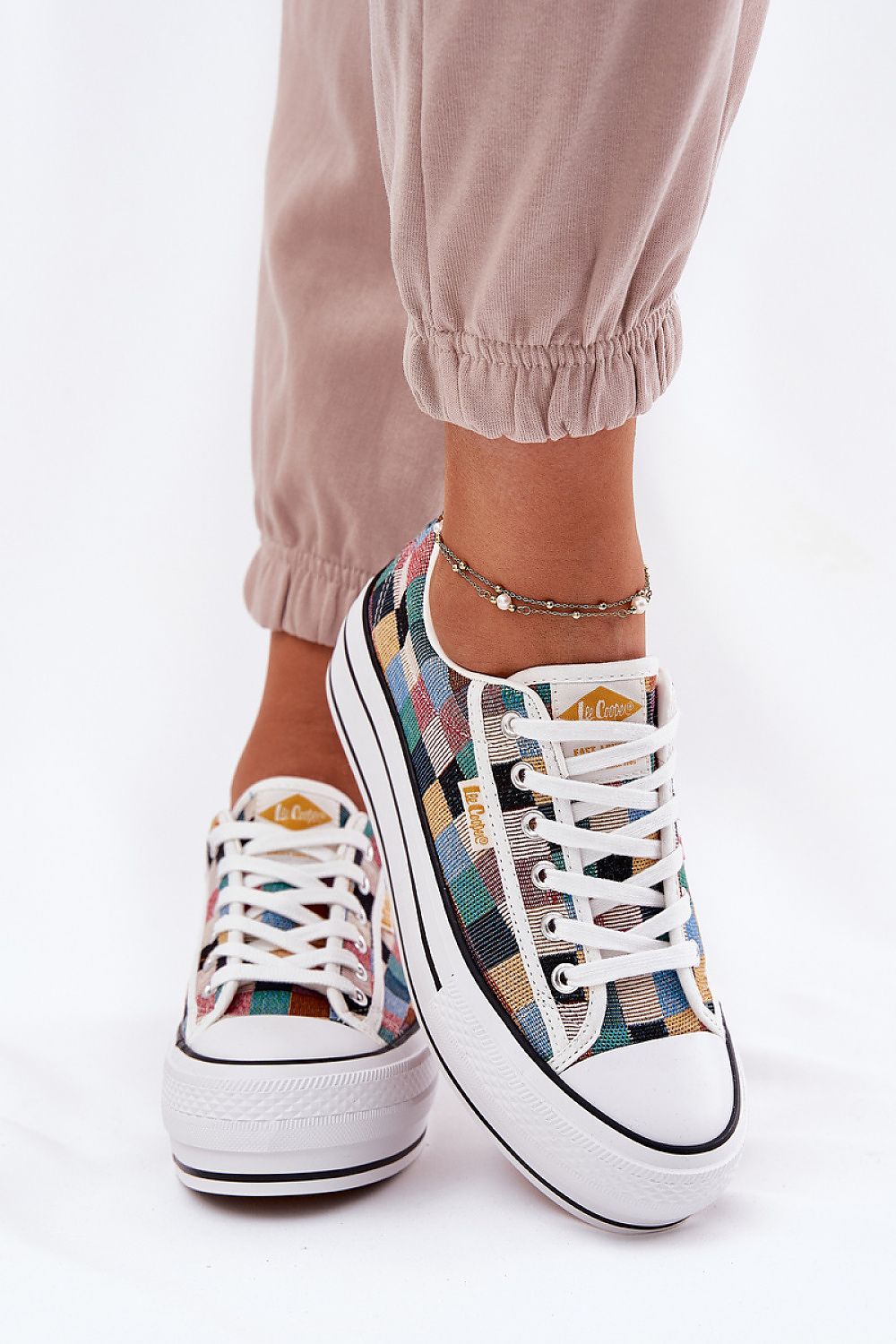  Adidași cu platformă model 212731 Step in style 