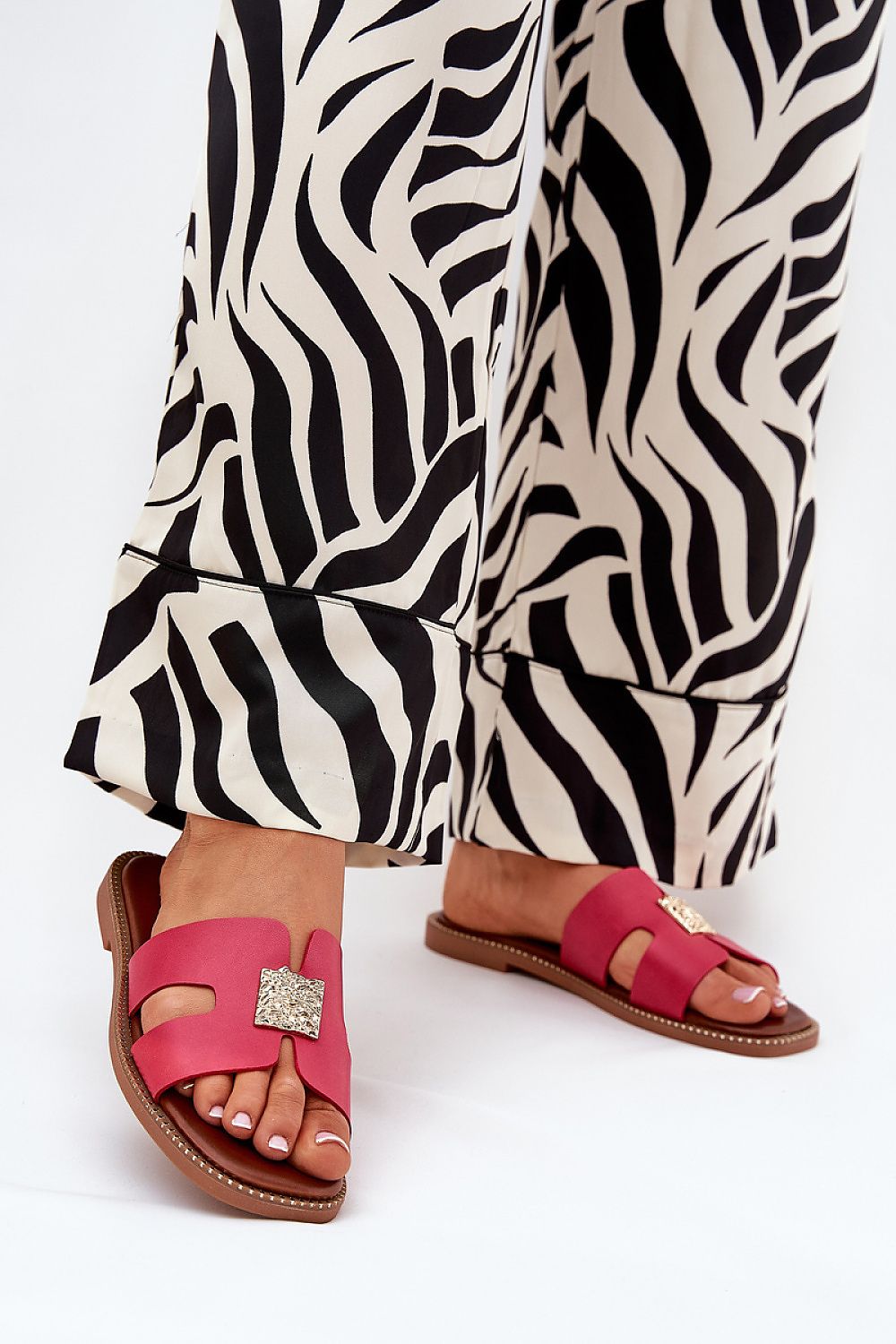  Şlapi model 212893 Step in style 