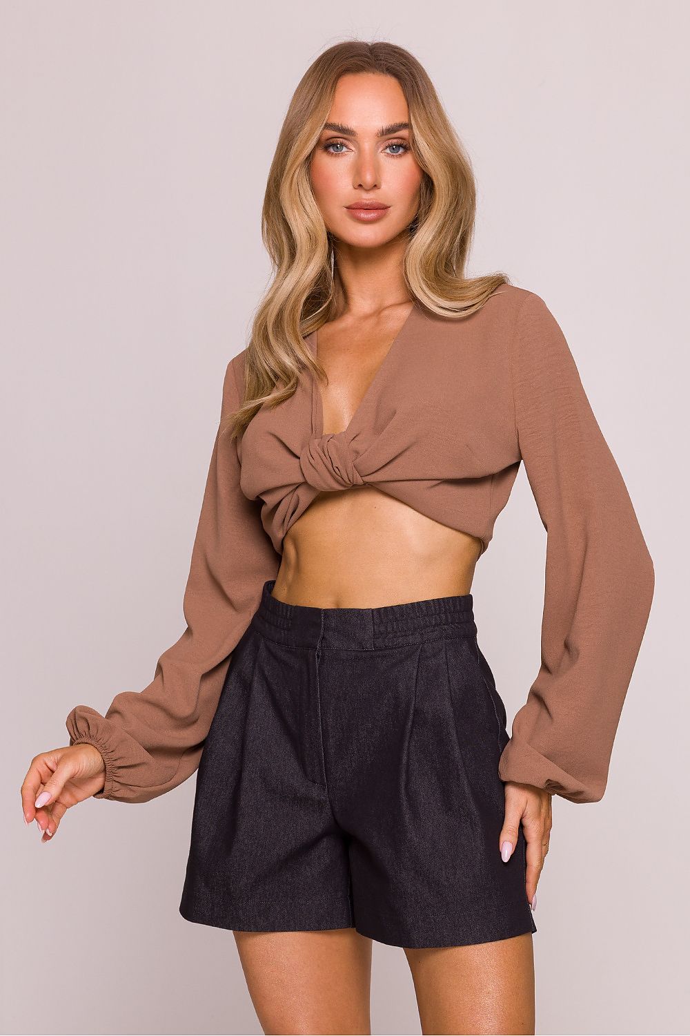  Pantaloni scurţi model 213967 Moe 