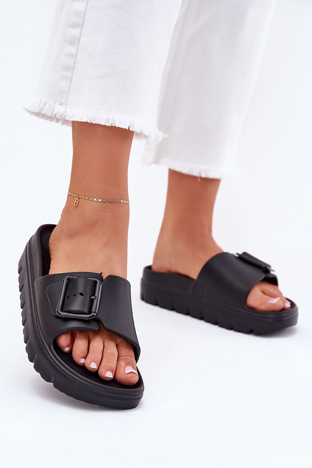  Şlapi model 214370 Step in style 