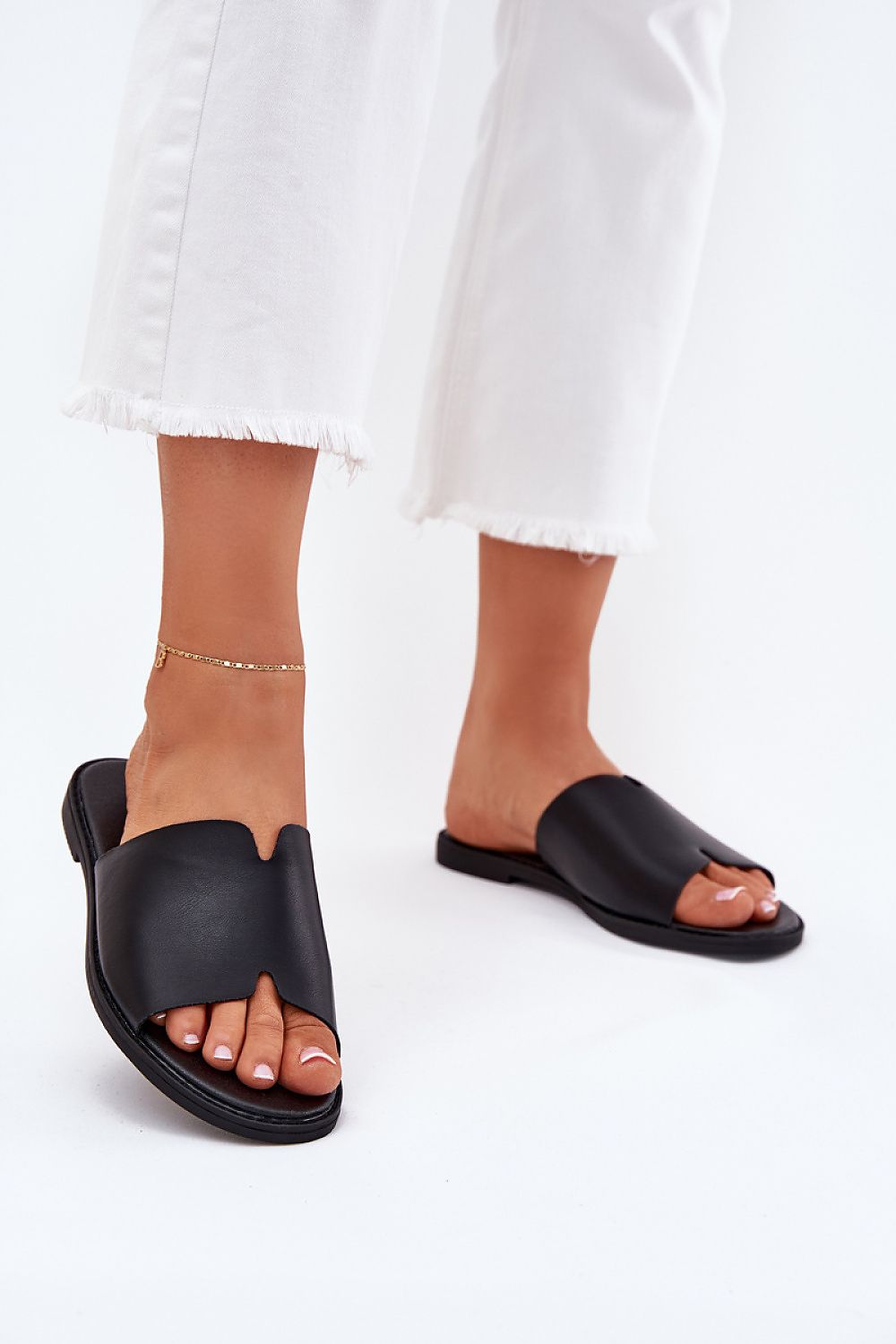  Şlapi model 214373 Step in style 