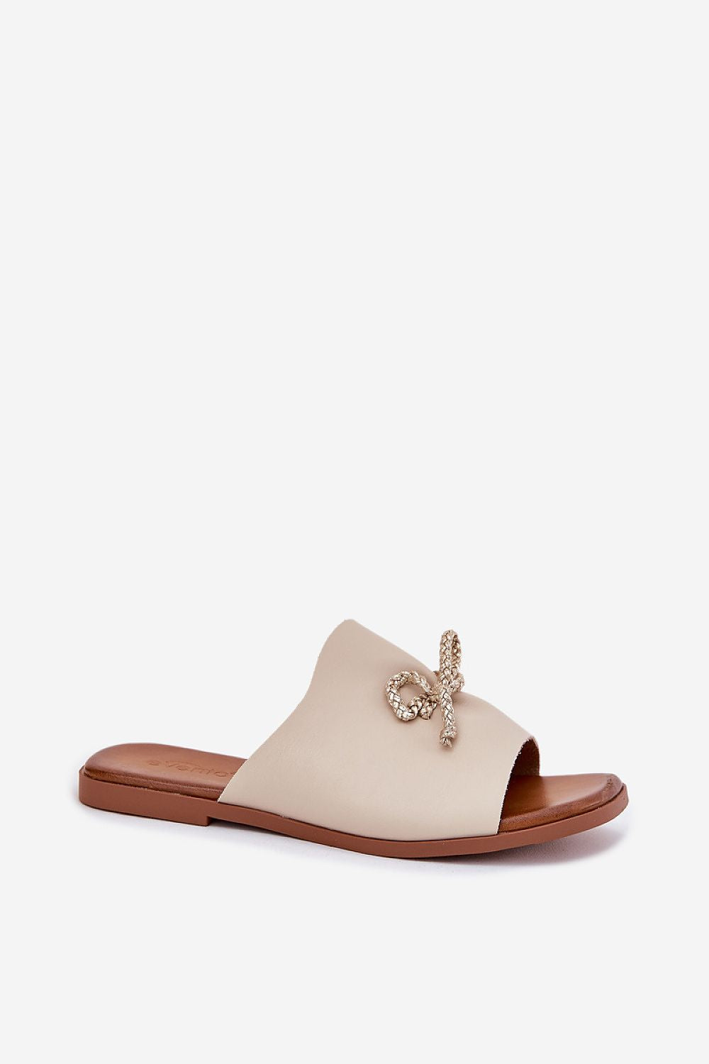  Şlapi model 214377 Step in style 