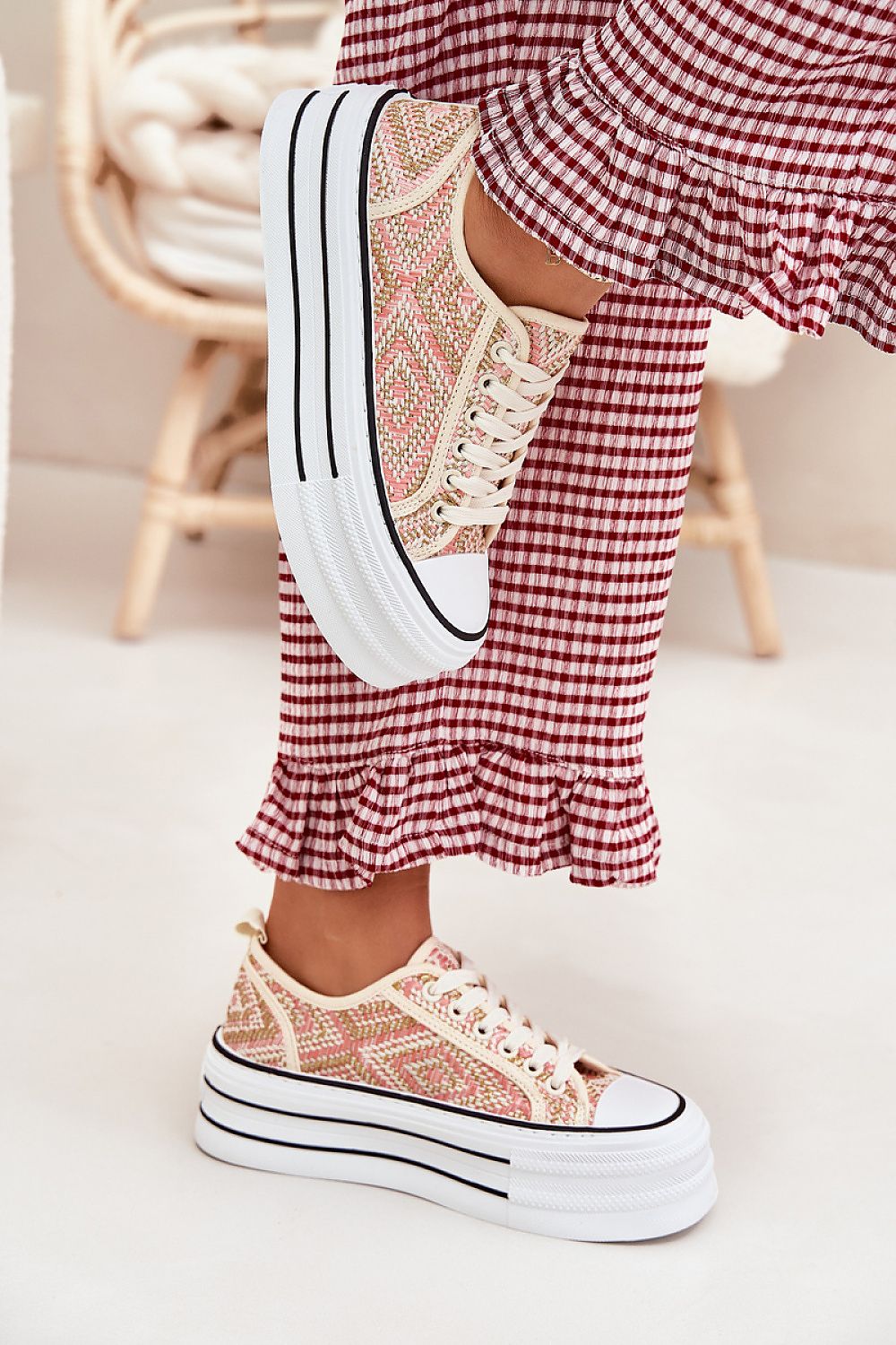  Tenişi model 214395 Step in style 