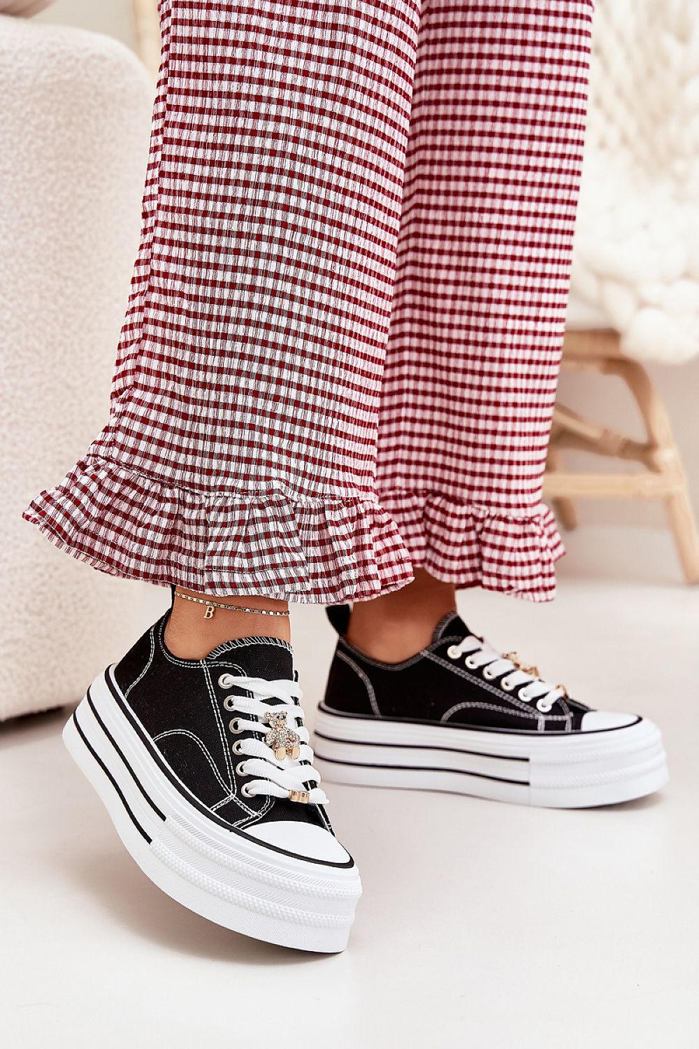  Tenişi model 214397 Step in style 
