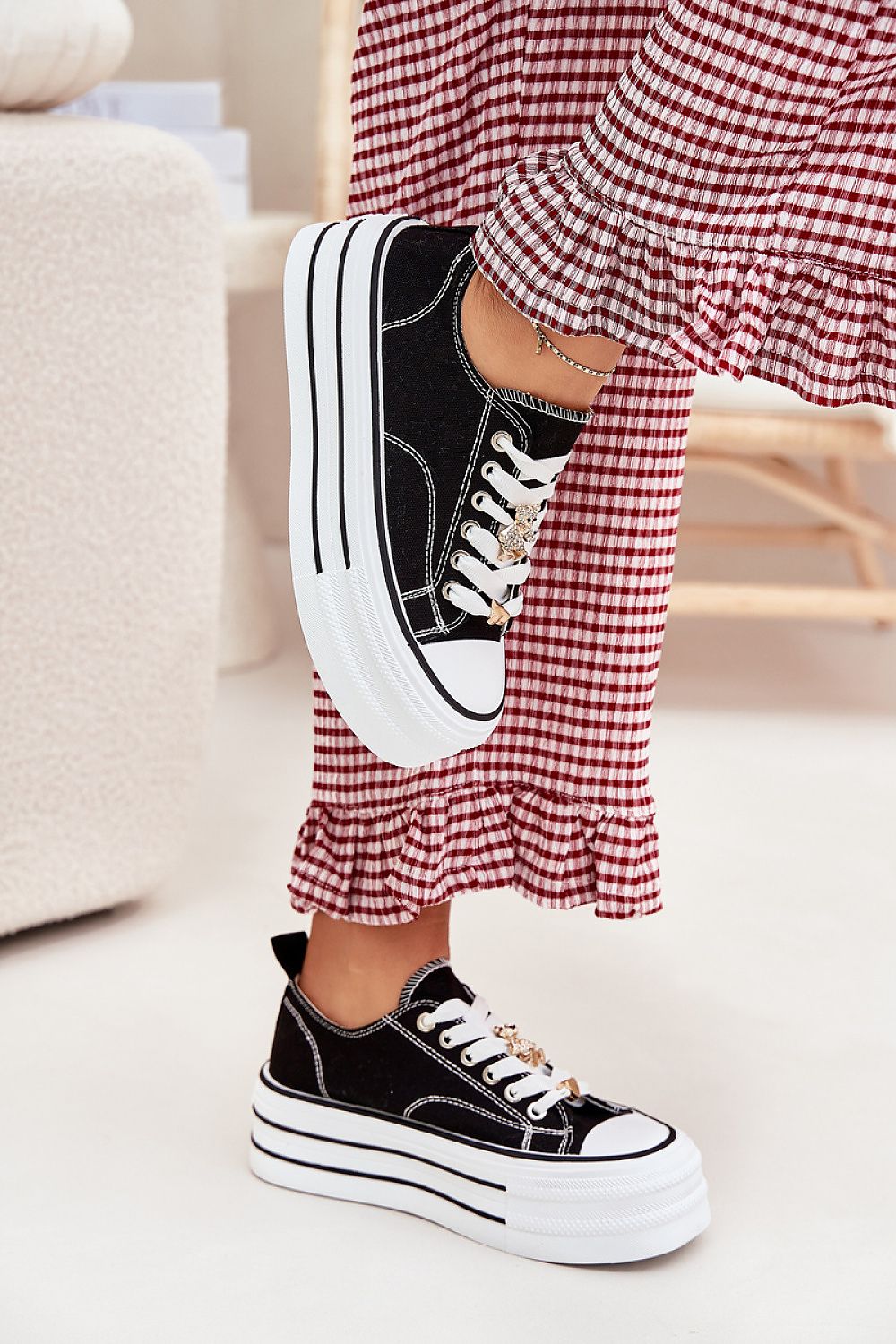  Tenişi model 214397 Step in style 