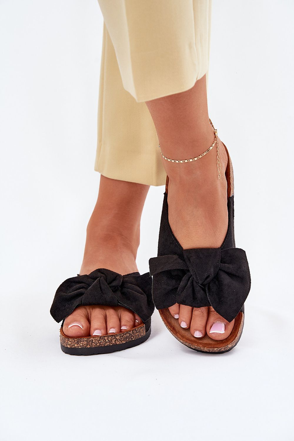  Şlapi model 214490 Step in style 