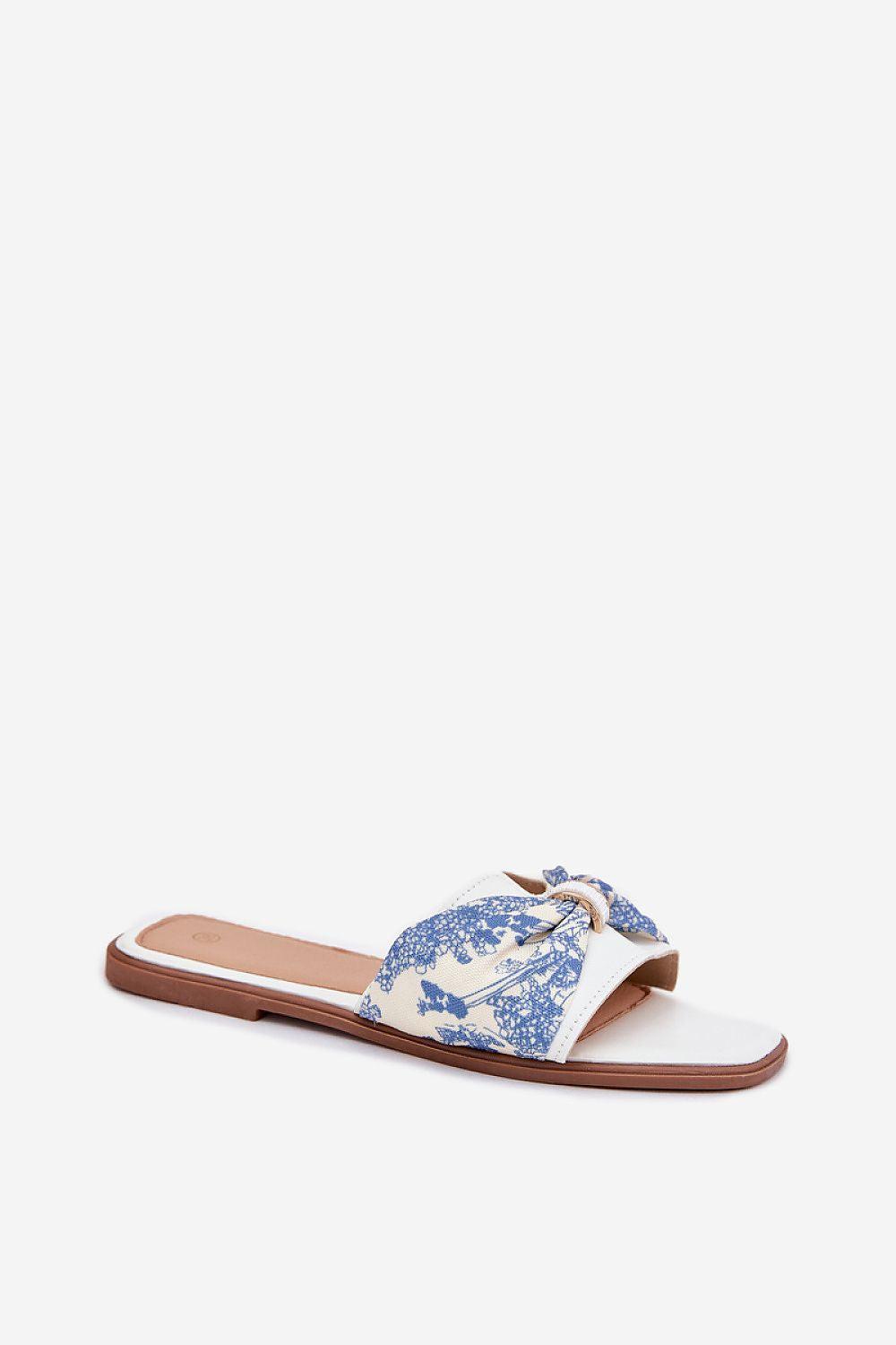  Şlapi model 214717 Step in style 