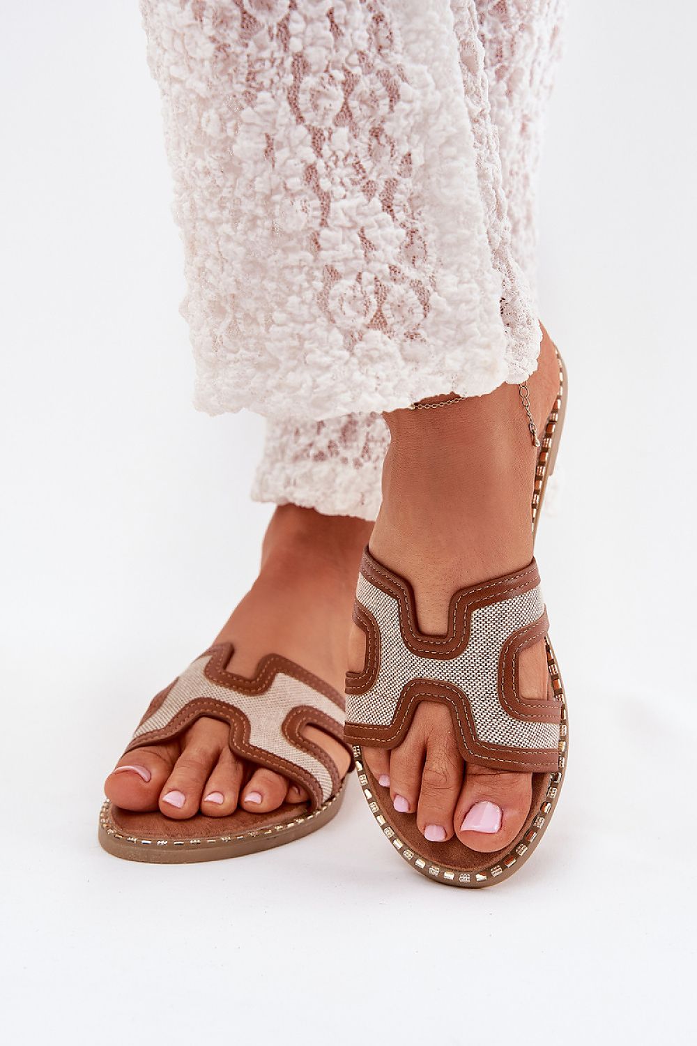  Şlapi model 215664 Step in style 