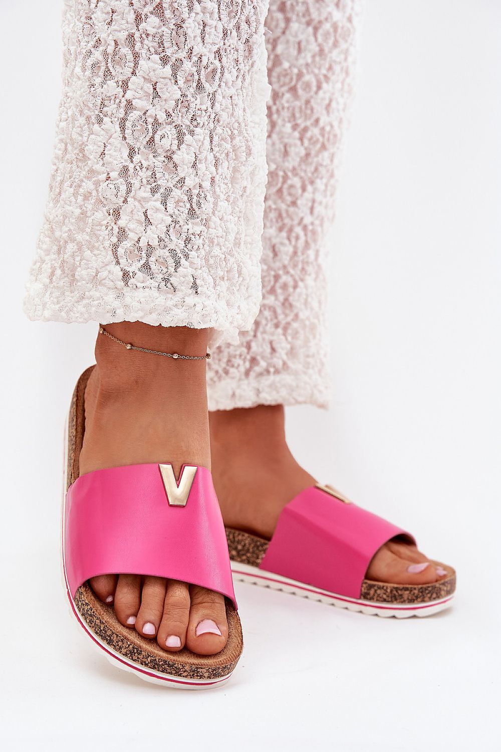  Şlapi model 215742 Step in style 
