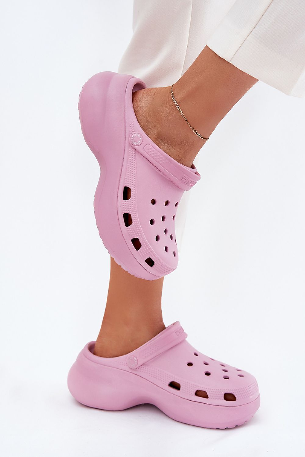  Şlapi model 215959 Step in style 