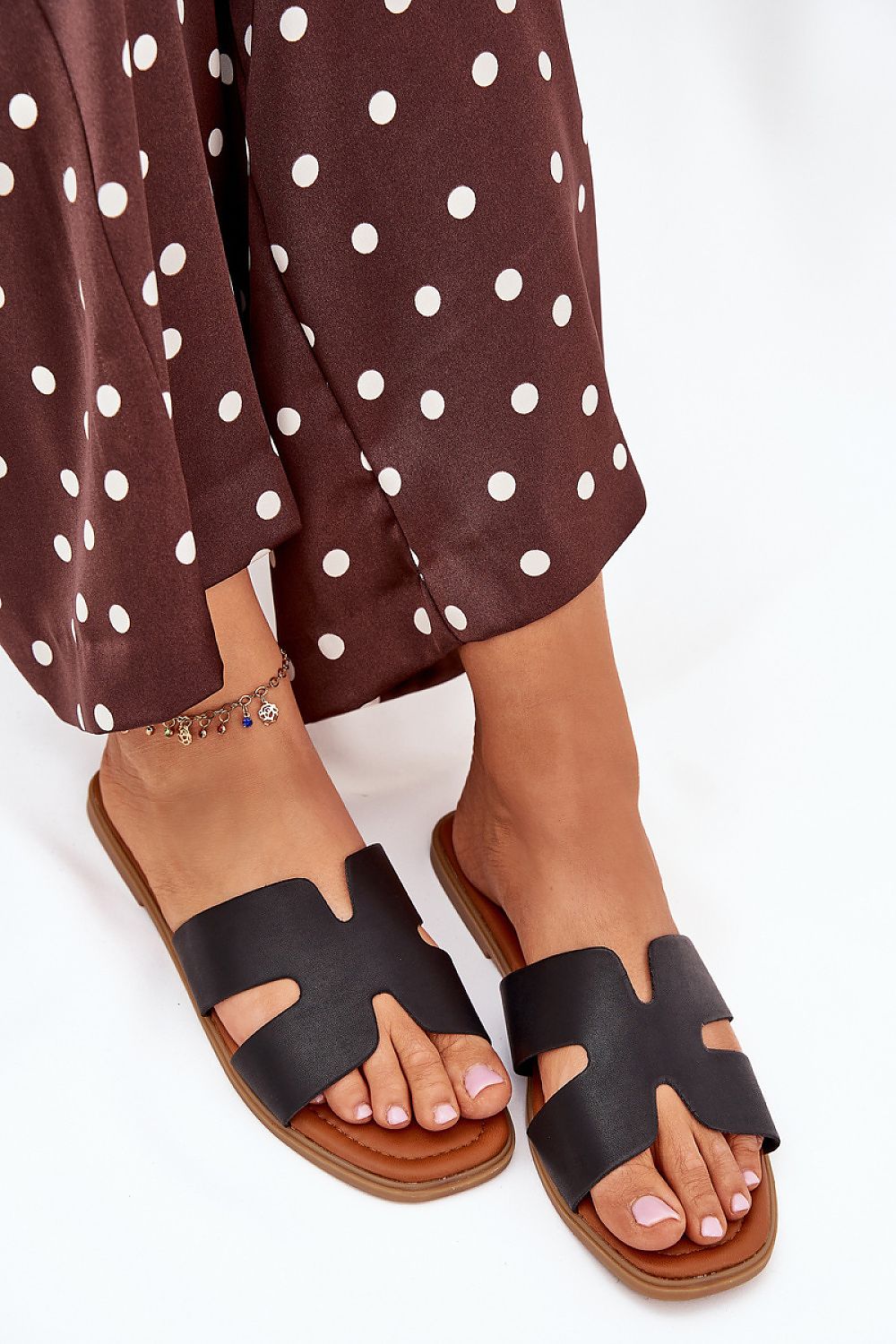  Şlapi model 216117 Step in style 