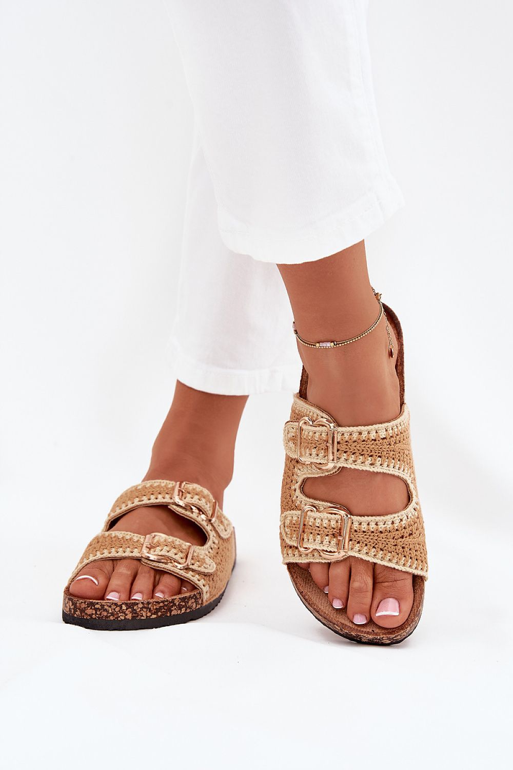  Şlapi model 216320 Step in style 